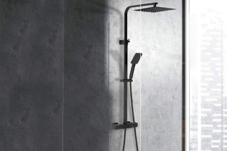 Термостатна душ колона Terra черна